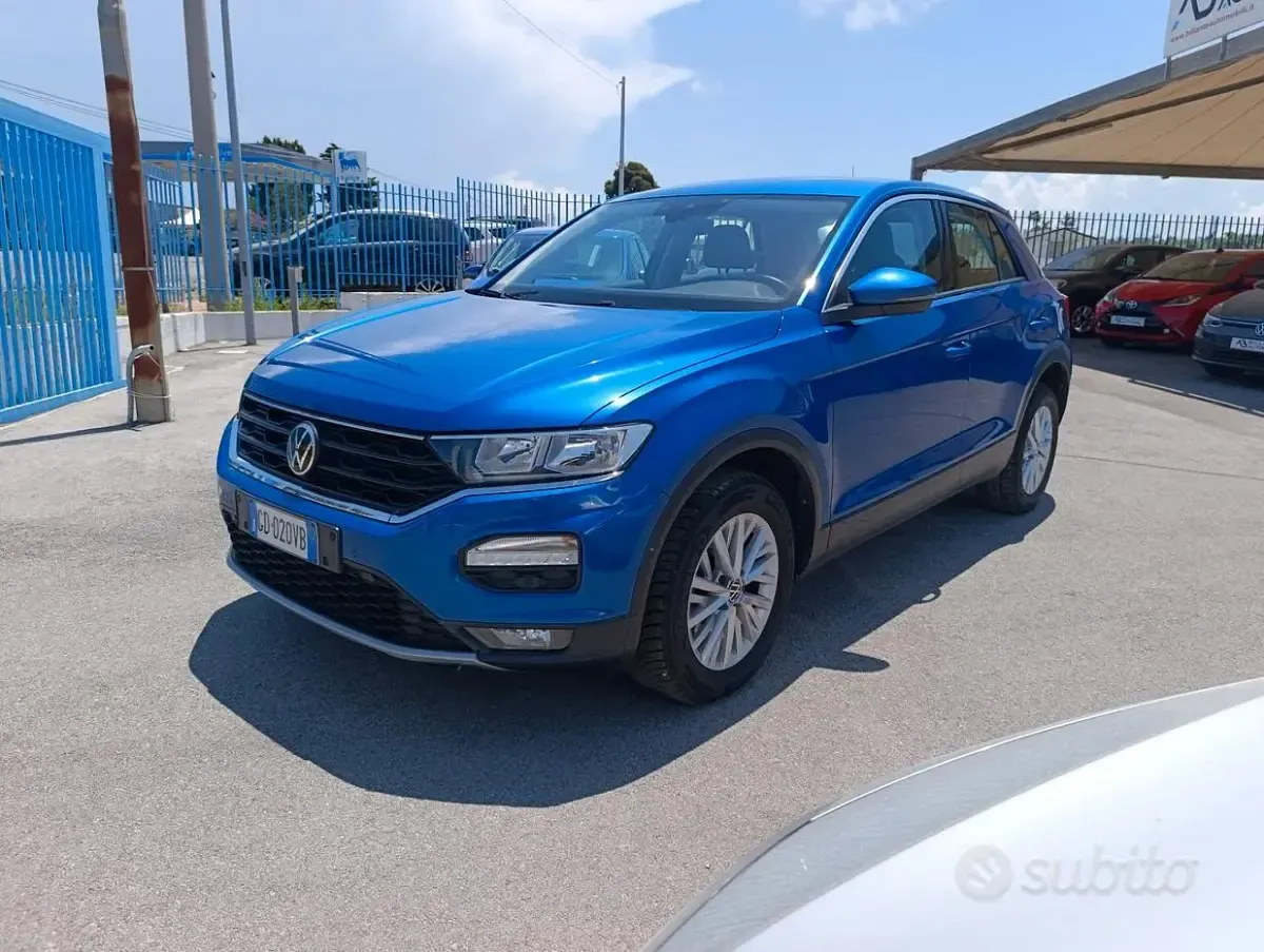 Usata VW T-Roc Advance 116 CV (85 kW) 2021 Blu SUV