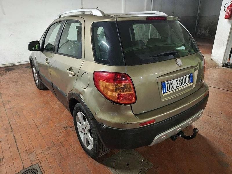 Usata Fiat Sedici Dynamic 107 CV (78 kW) 2010 Antracite SUV