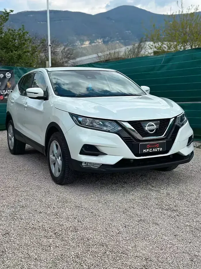 Usata Nissan Qashqai Tekna 110 CV (80 kW) 2018 Bianco SUV