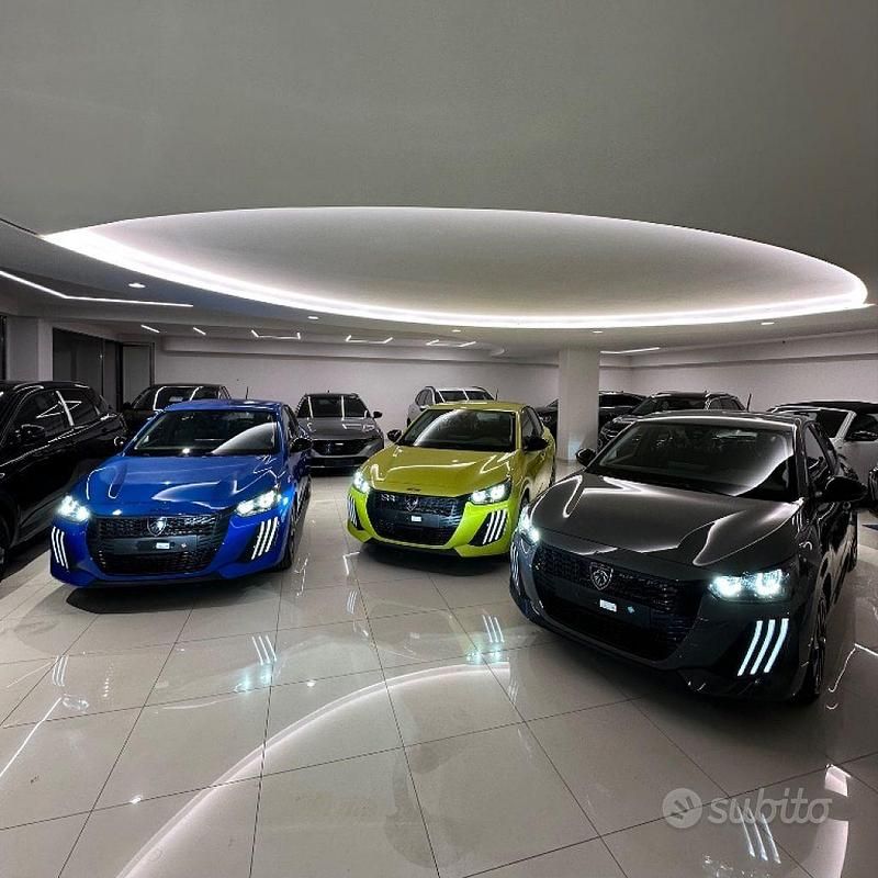 Nuova Peugeot 208 Style 2025 Utilitaria