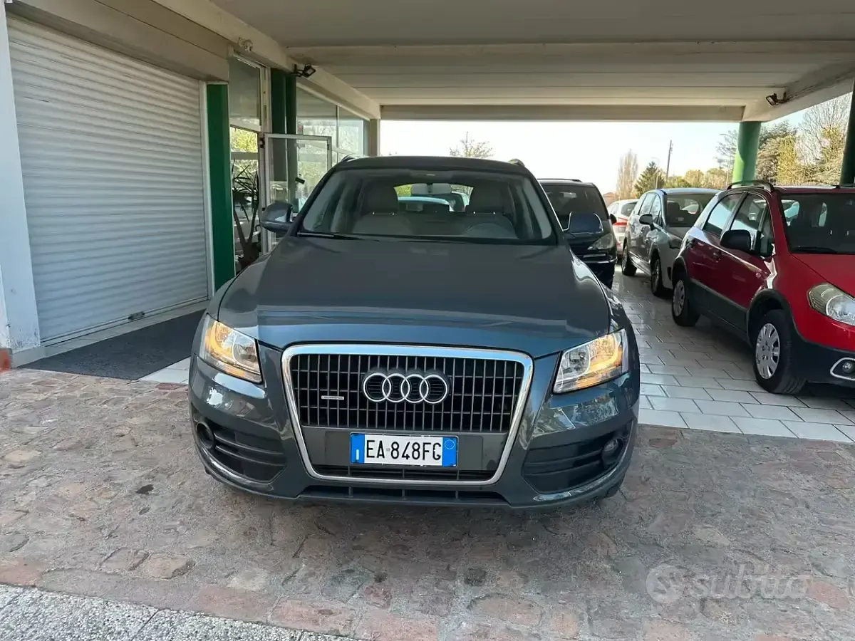 Usata Audi Q5 170 CV (125 kW) 2010 Grigio SUV