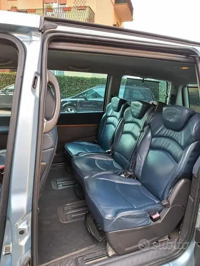 Usata Lancia Phedra 128 CV (94 kW) 2003 Monovolume