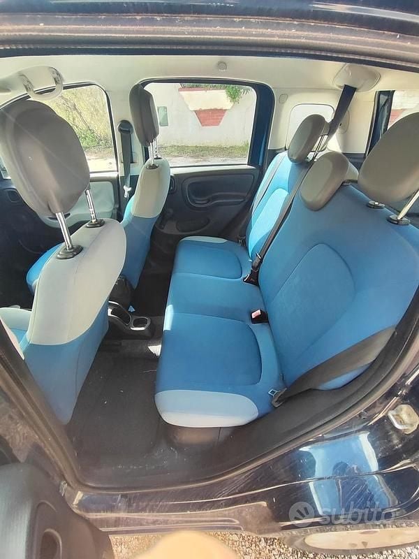 Usata Fiat Panda Active 69 CV (50 kW) 2012 Blu Utilitaria
