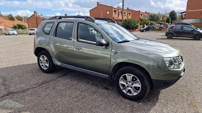 Usata Dacia Duster Lauréate 109 CV (80 kW) 2015 Verde SUV