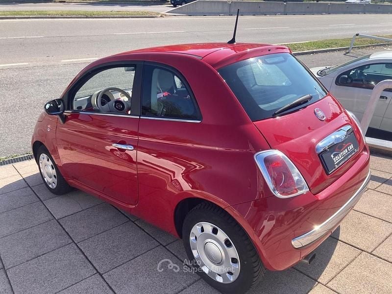 Käytetty Fiat 500 69 HP (50 kW) 2015 Punainen Sedan