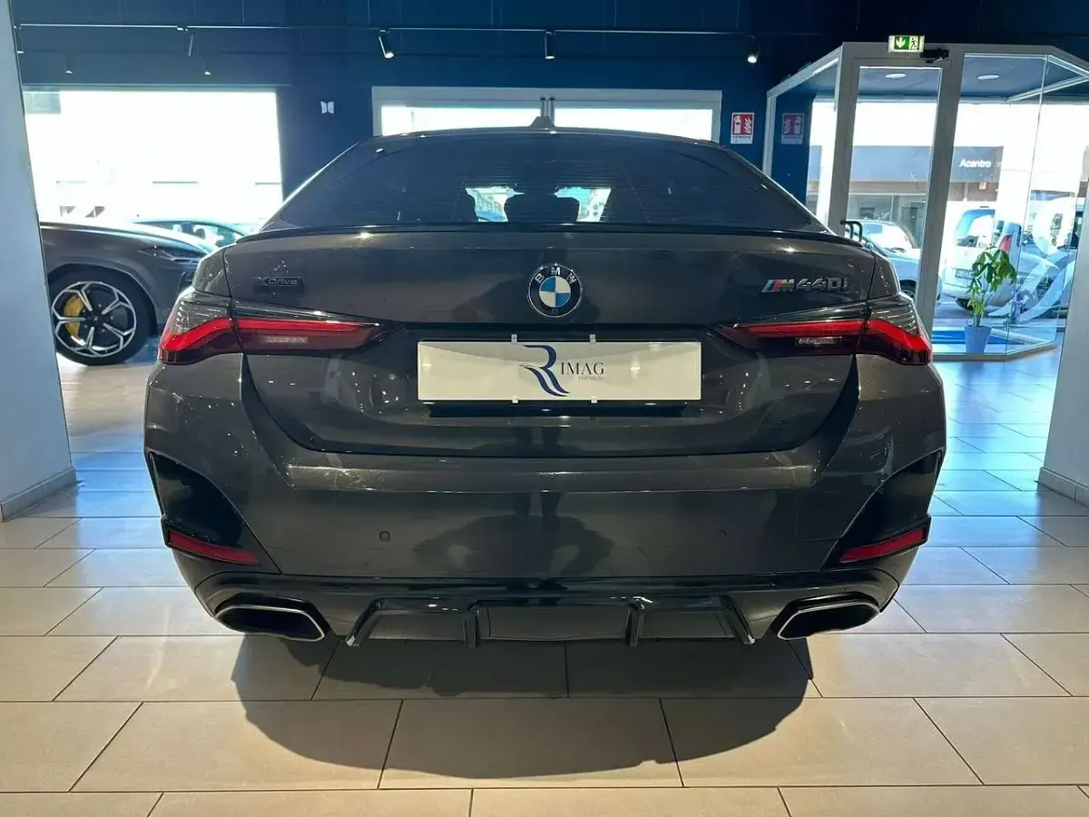 Usata BMW M440 M Sport 374 CV (275 kW) 2022 Grigio Berlina