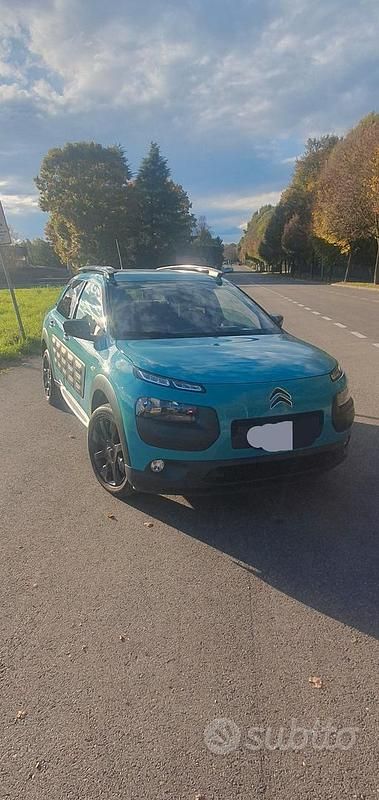 Verde Usata 2016 Citroën C4 Cactus PureTech Due volumi | 7500 € (Ottimo prezzo) - Immagine 1/4