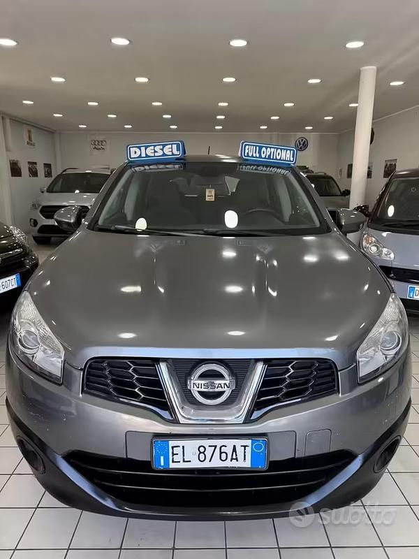 Usata Nissan Qashqai Tekna 110 CV (80 kW) 2012 Grigio SUV