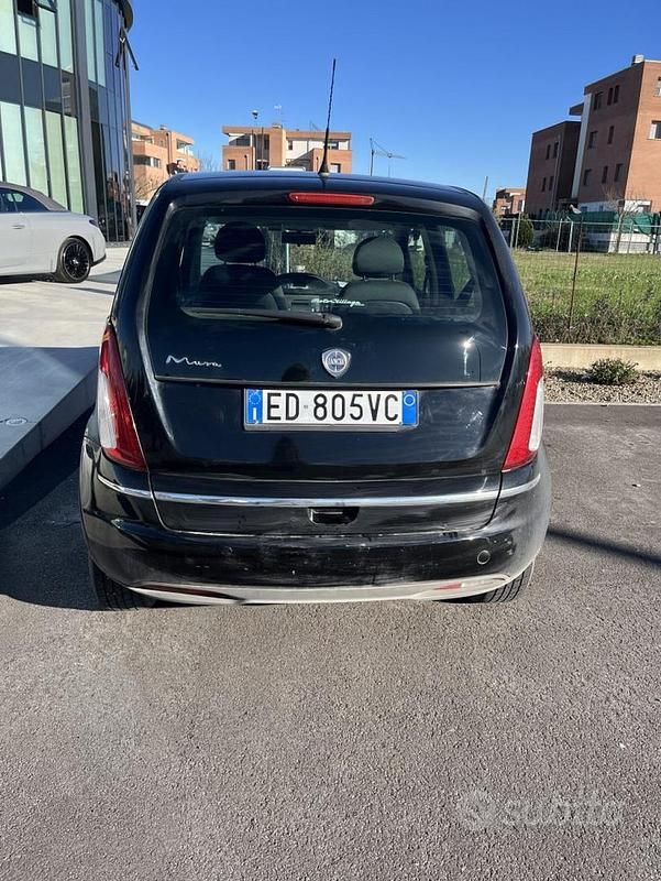 Usata Lancia Musa 77 CV (56 kW) 2010 Nero Monovolume