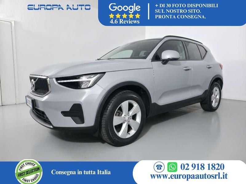 Grigio Usata 2022 Volvo XC40 SUV | 23.850 € (Buon prezzo) - Immagine 1/4