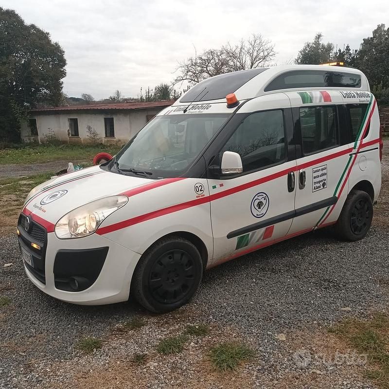 Usata Fiat Doblò Active 105 CV (77 kW) 2010 Bianco Monovolume