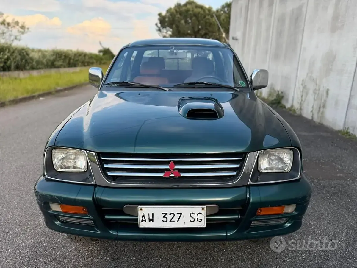 Usata Mitsubishi L200 100 CV (73 kW) 1998 Verde Pick-up