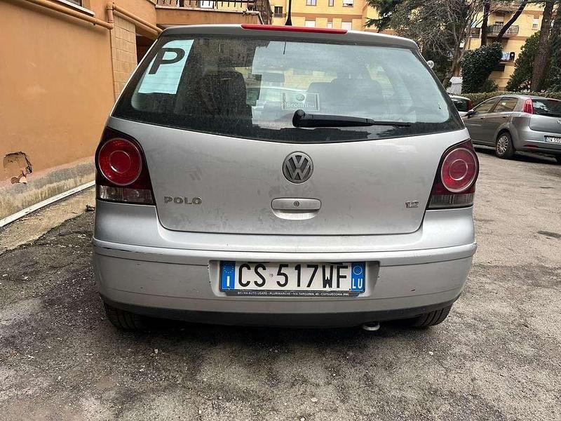 Usata VW Polo Trendline 64 CV (47 kW) 2005 Argento Utilitaria