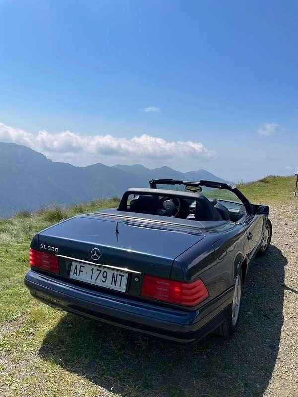 Usata Mercedes SL320 231 CV (169 kW) 1995 Blu/azzurro Cabrio