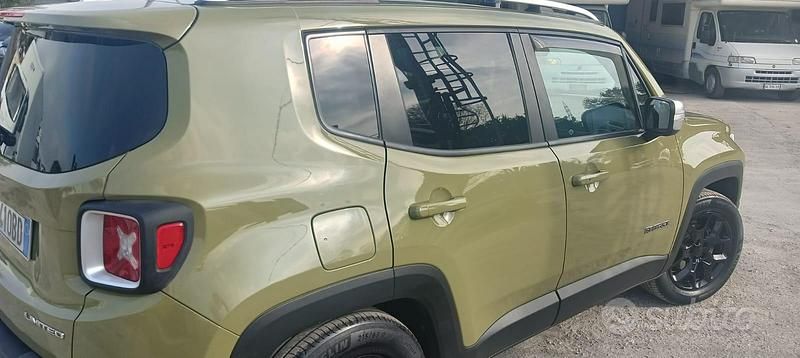 Usata Jeep Renegade 120 CV (88 kW) 2016 Verde SUV