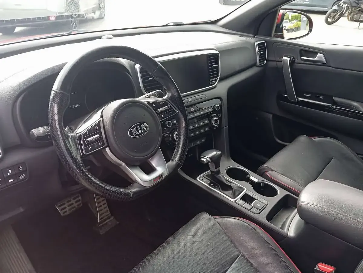 Usata Kia Sportage GT-Line 136 CV (100 kW) 2019 Rosso SUV