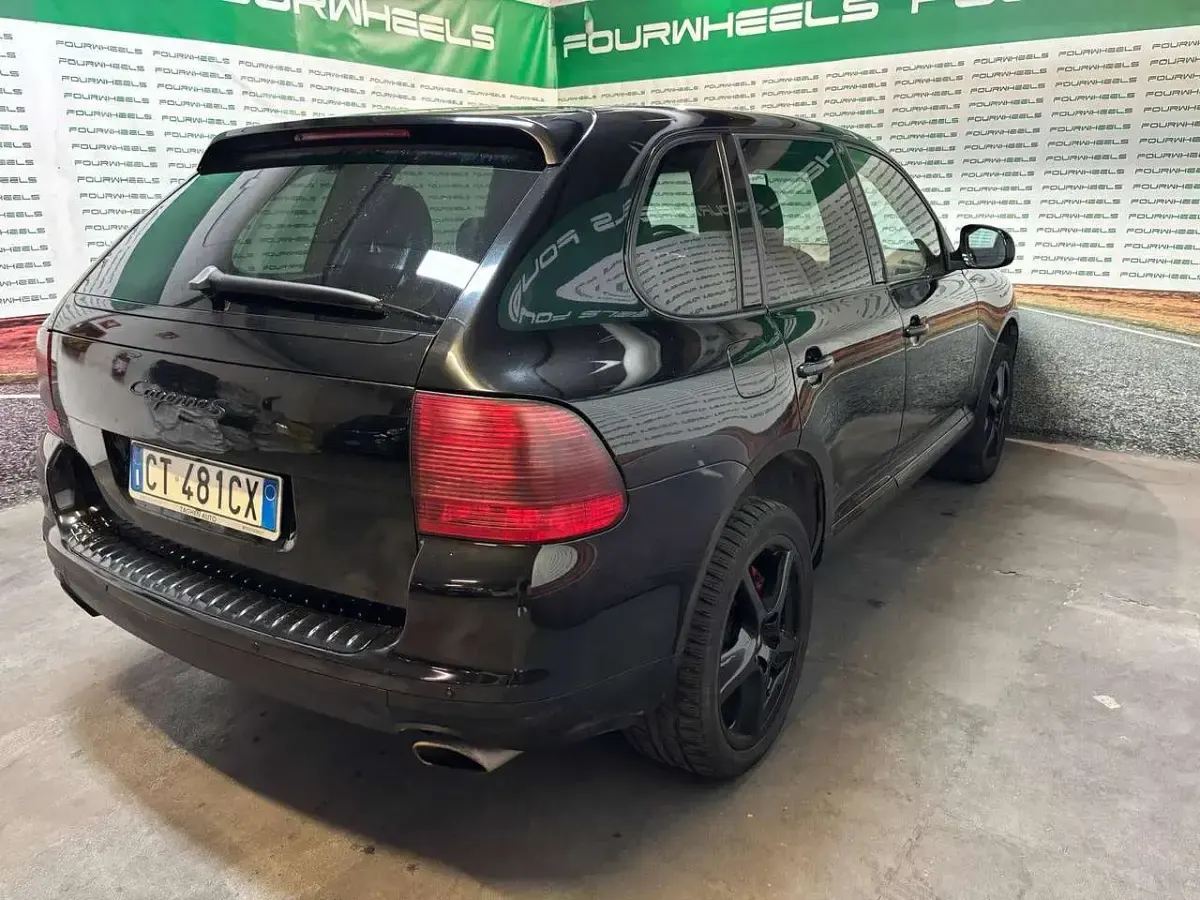 Usata Porsche Cayenne 250 CV (183 kW) 2004 Nero SUV