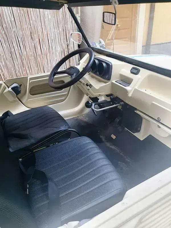 Usata Citroën Méhari 29 CV (21 kW) 1979 Beige Cabrio