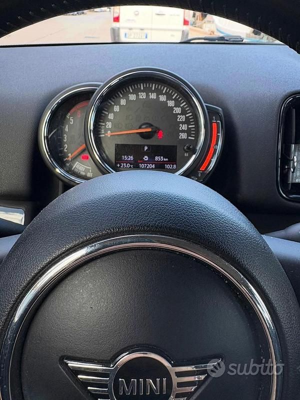 Usata Mini Cooper D Countryman Business 150 CV (110 kW) 2020 Bianco SUV