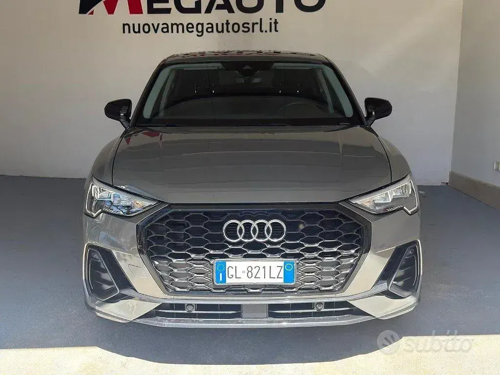 Usata Audi Q3 150 CV (110 kW) 2023 Grigio SUV