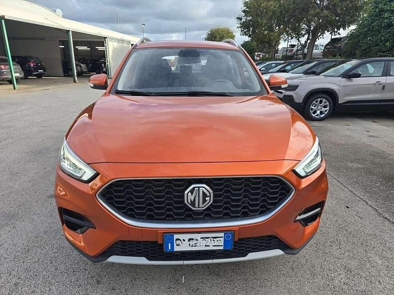 Usata MG ZS Comfort 106 CV (77 kW) 2023 Arancione SUV