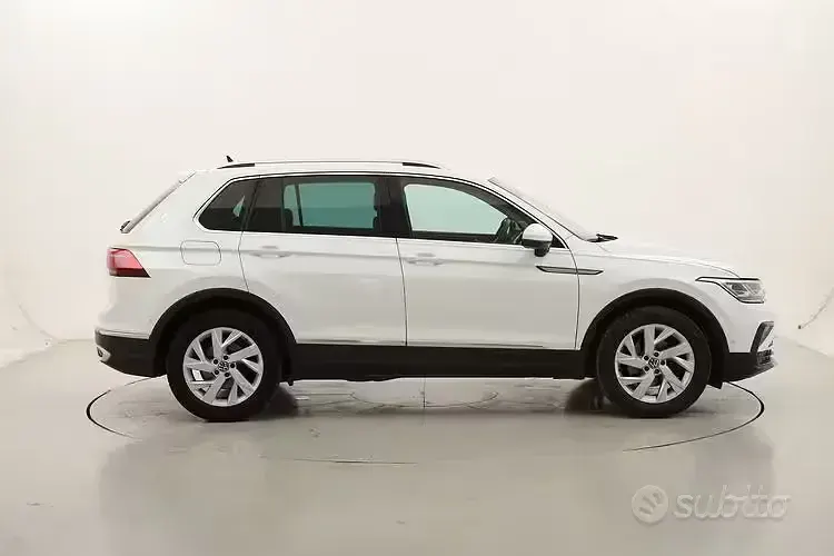 Usata VW Tiguan Elegance 150 CV (110 kW) 2022 Bianco SUV