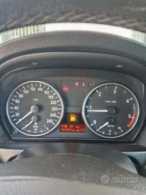 Usado BMW 320 163 CV (119 kW) 2006 Gris Berlina