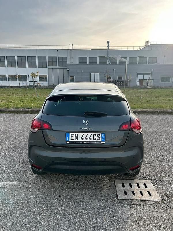 Usata Citroën DS4 120 CV (88 kW) 2011 Grigio Utilitaria