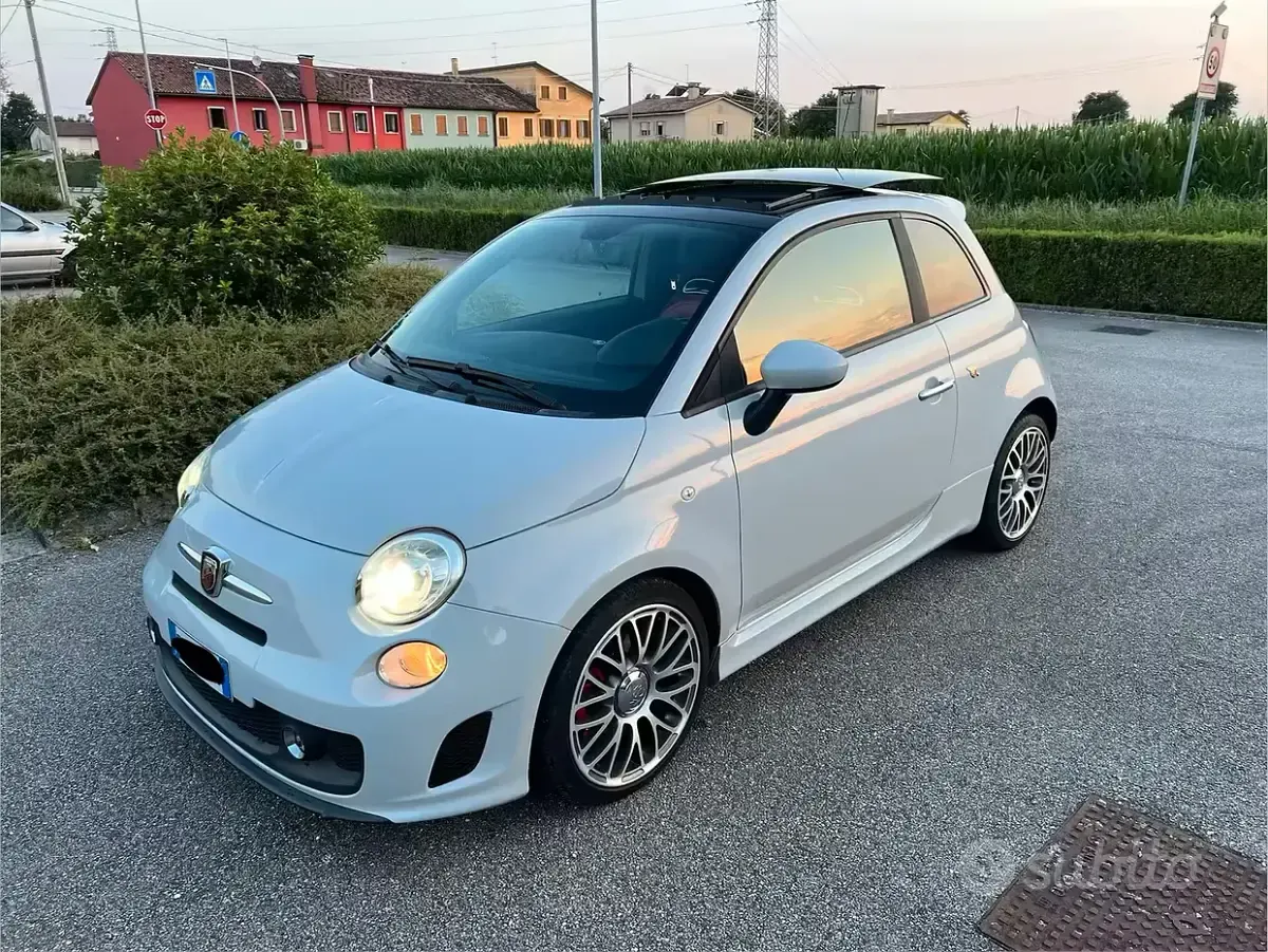 Usata Abarth 500 135 CV (99 kW) 2010 Berlina