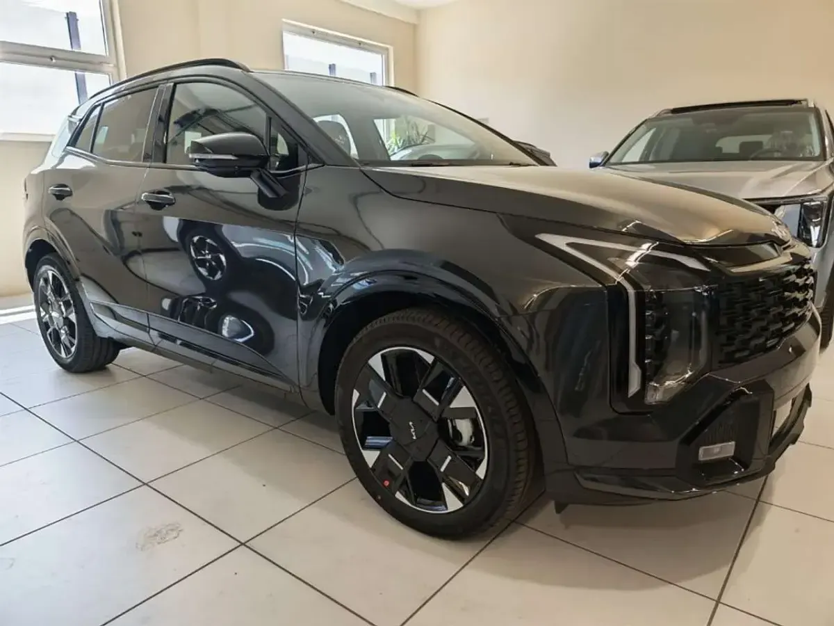 Nuova Kia Sportage GT-Line 179 CV (131 kW) 2025 Grigio metallizzato SUV