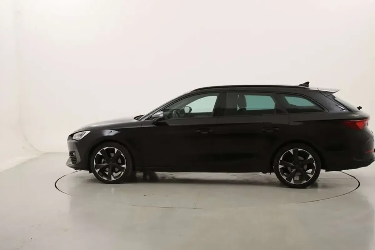 Usata Cupra Leon 150 CV (110 kW) 2024 Nero Station wagon