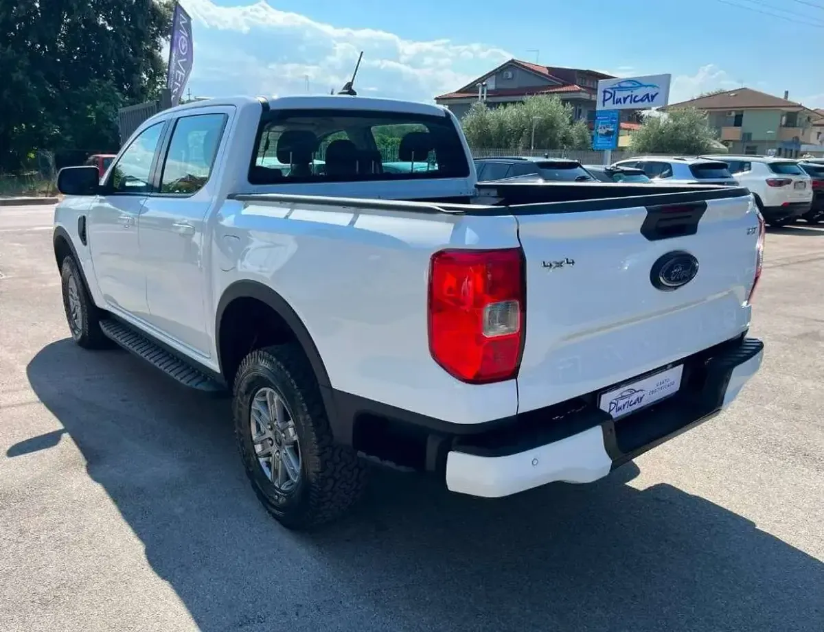 Usata Ford Ranger XLT 170 CV (125 kW) 2024 Bianco Pick-up