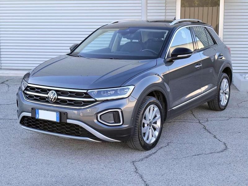 Usata VW T-Roc Style 116 CV (85 kW) 2022 Grigio SUV