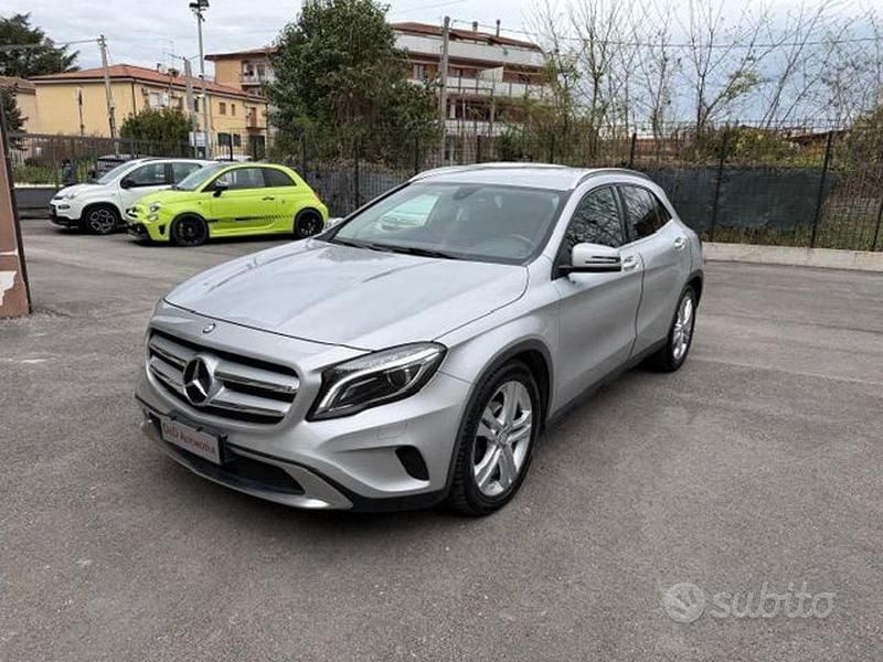 Usata Mercedes GLA200 Premium 136 CV (100 kW) 2015 Grigio metallizzato SUV