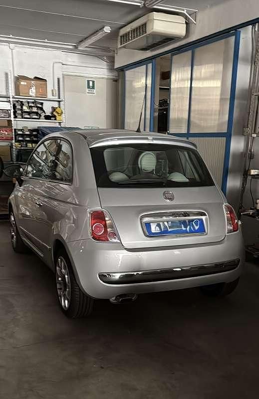 Usata Fiat 500 Lounge 69 CV (50 kW) 2011 Argento Utilitaria