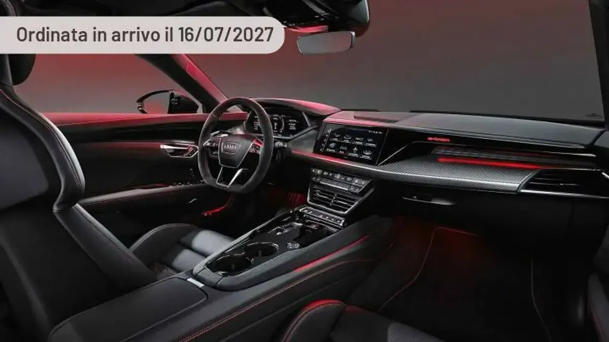 Nuova Audi e-tron GT quattro Performance 163 kW (222 CV) 2025 Argento Berlina