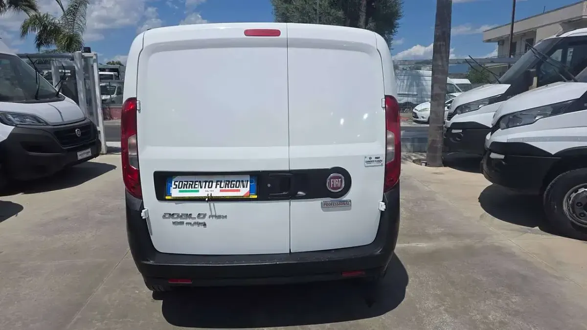Usata Fiat Doblò Dynamic 105 CV (77 kW) 2018 Bianco Monovolume