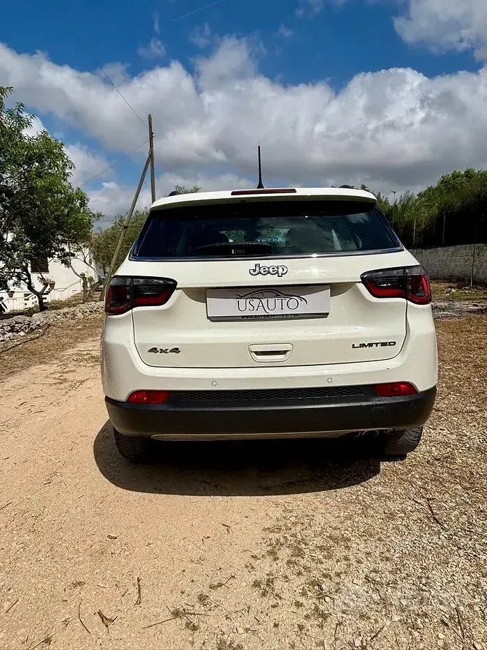 Usata Jeep Compass Limited 140 CV (102 kW) 2017 Bianco SUV