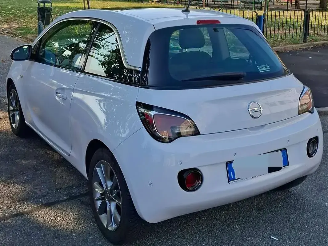 Usata Opel Adam Glam 87 CV (63 kW) 2014 Bianco Utilitaria