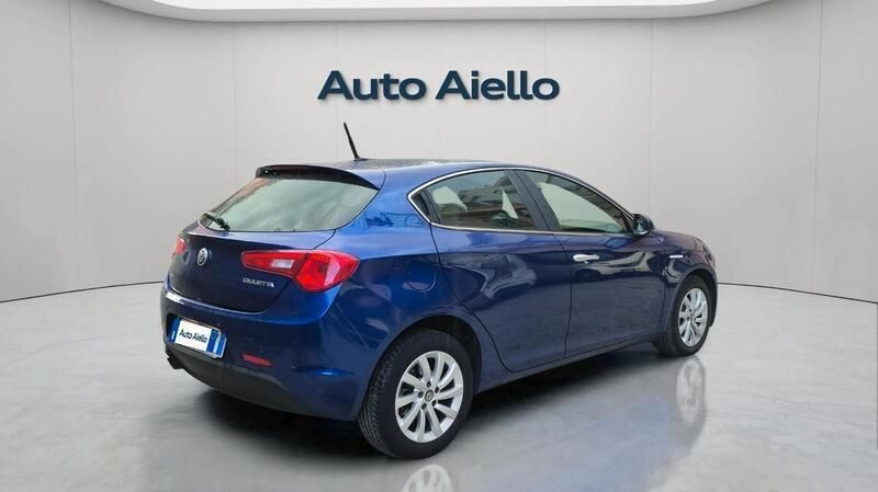 Usata Alfa Romeo Giulietta Super 120 CV (88 kW) 2018 Blu Utilitaria