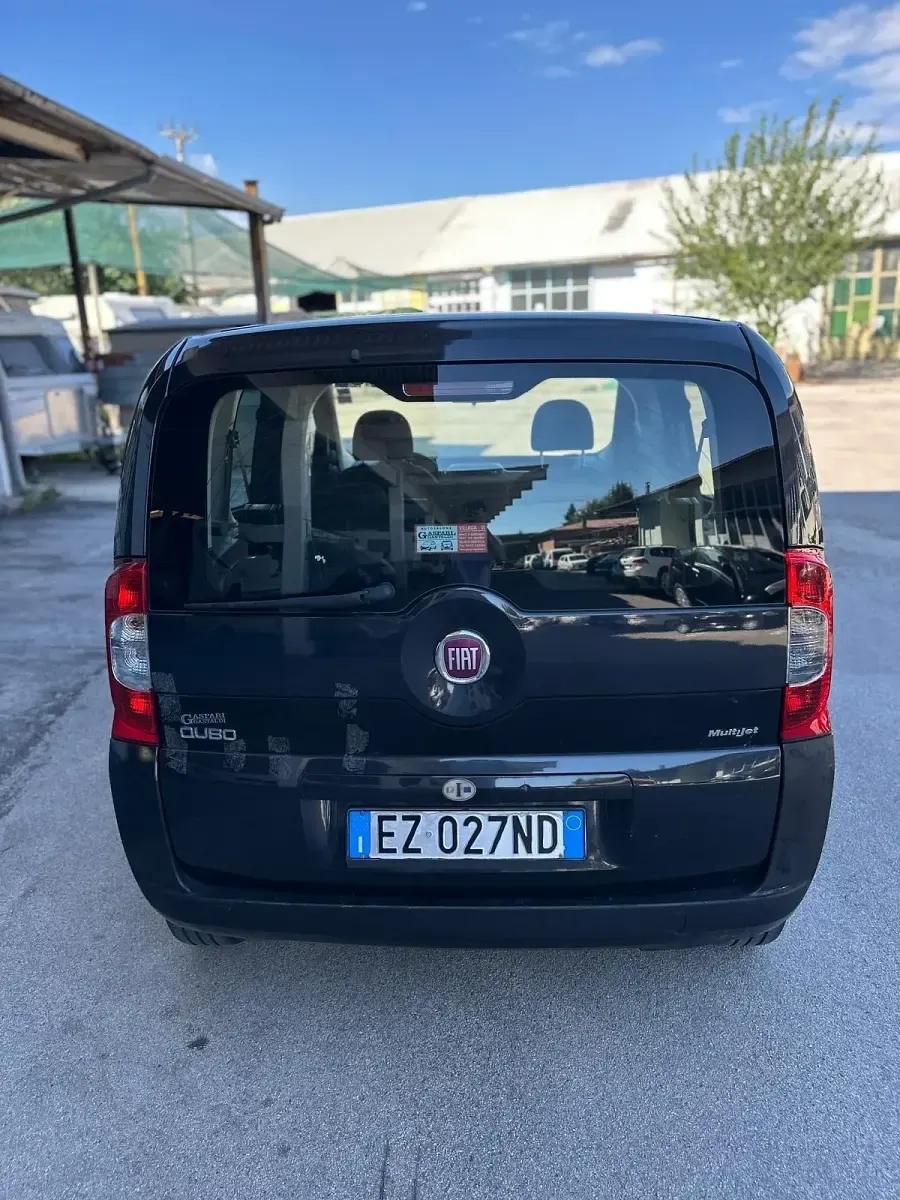 Usata Fiat Qubo Dynamic 95 CV (69 kW) 2014 Nero Monovolume