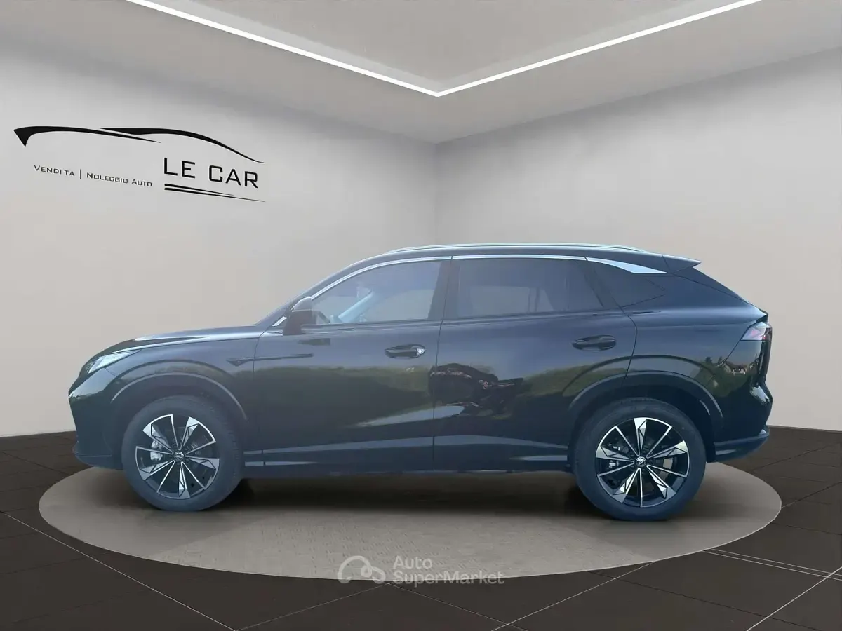 Nuova MG HS Luxury 224 CV (164 kW) 2026 Nero SUV