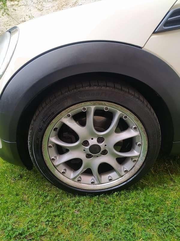 Usata Mini Cooper D 111 CV (81 kW) 2011 Bianco Utilitaria