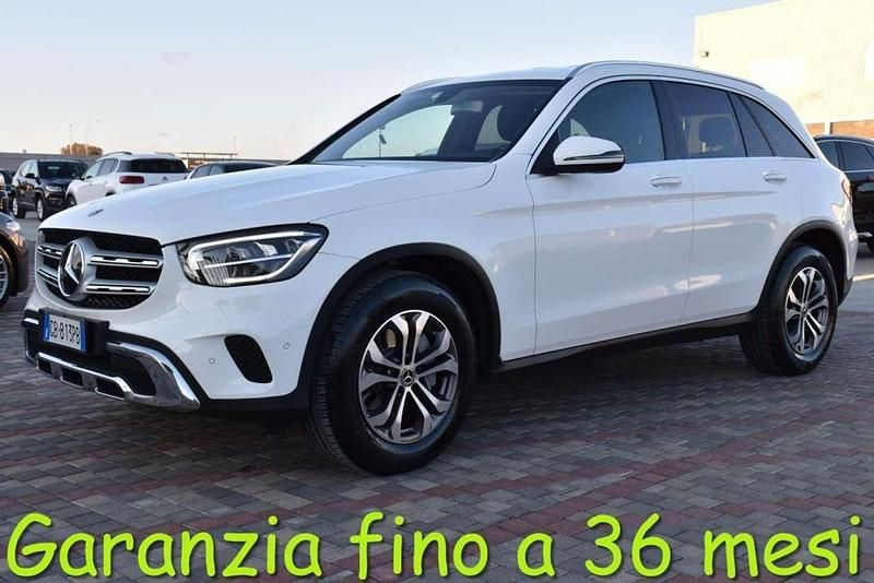 Bianco Usata 2020 Mercedes GLC200 Business SUV | 28.800 € (Super prezzo) - Immagine 1/4