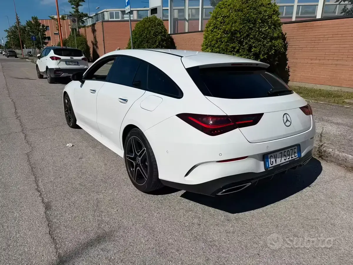 Usata Mercedes CLA180 AMG 136 CV (100 kW) 2024 Bianco Berlina