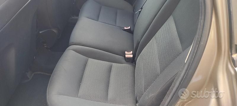 Usata Mercedes A180 108 CV (79 kW) 2007 Grigio Berlina