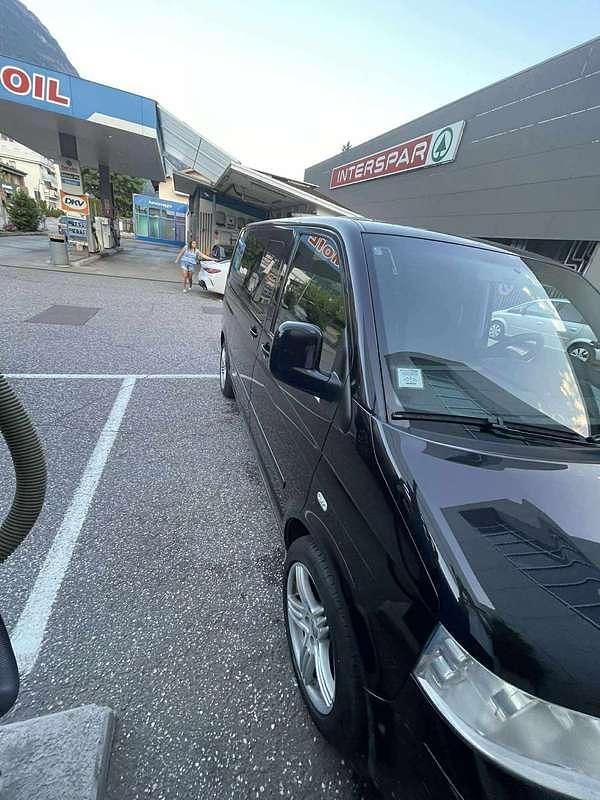 Usata VW Multivan Highline 174 CV (127 kW) 2003 Furgone