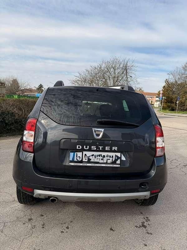 Usata Dacia Duster Ambiance 109 CV (80 kW) 2016 Nero SUV
