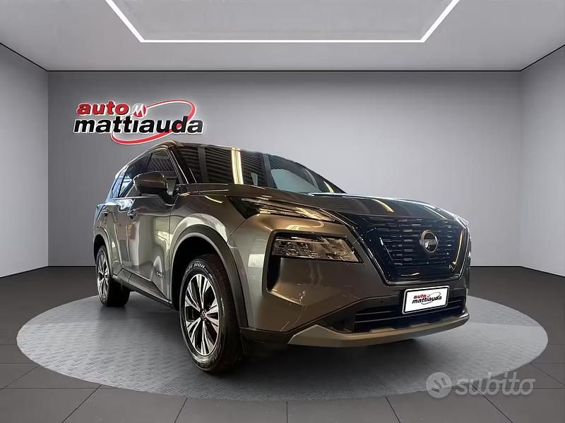 Gebraucht Nissan X-Trail N-Connecta 213 PS (156 kW) 2025 Grau SUV