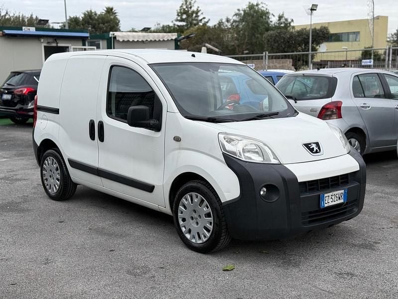 Usata Peugeot Bipper Comfort 75 CV (55 kW) 2015 Bianco Monovolume
